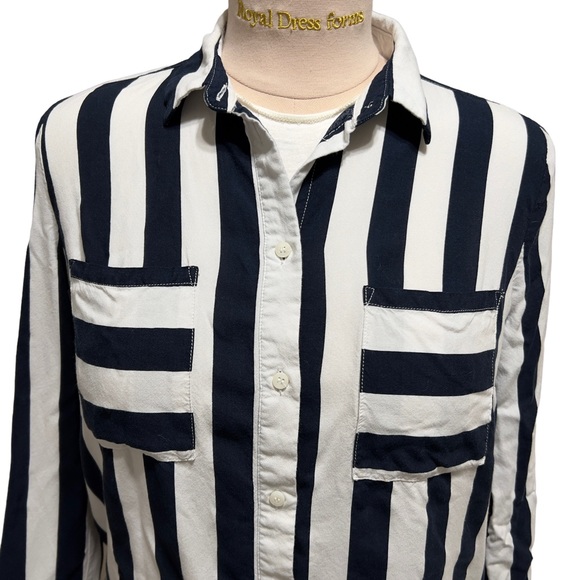 H&M, striped navy blue button-up sz 10 - Picture 1 of 6